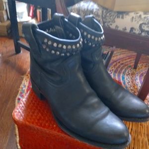 Frye Diana black leather boots with studs size 8